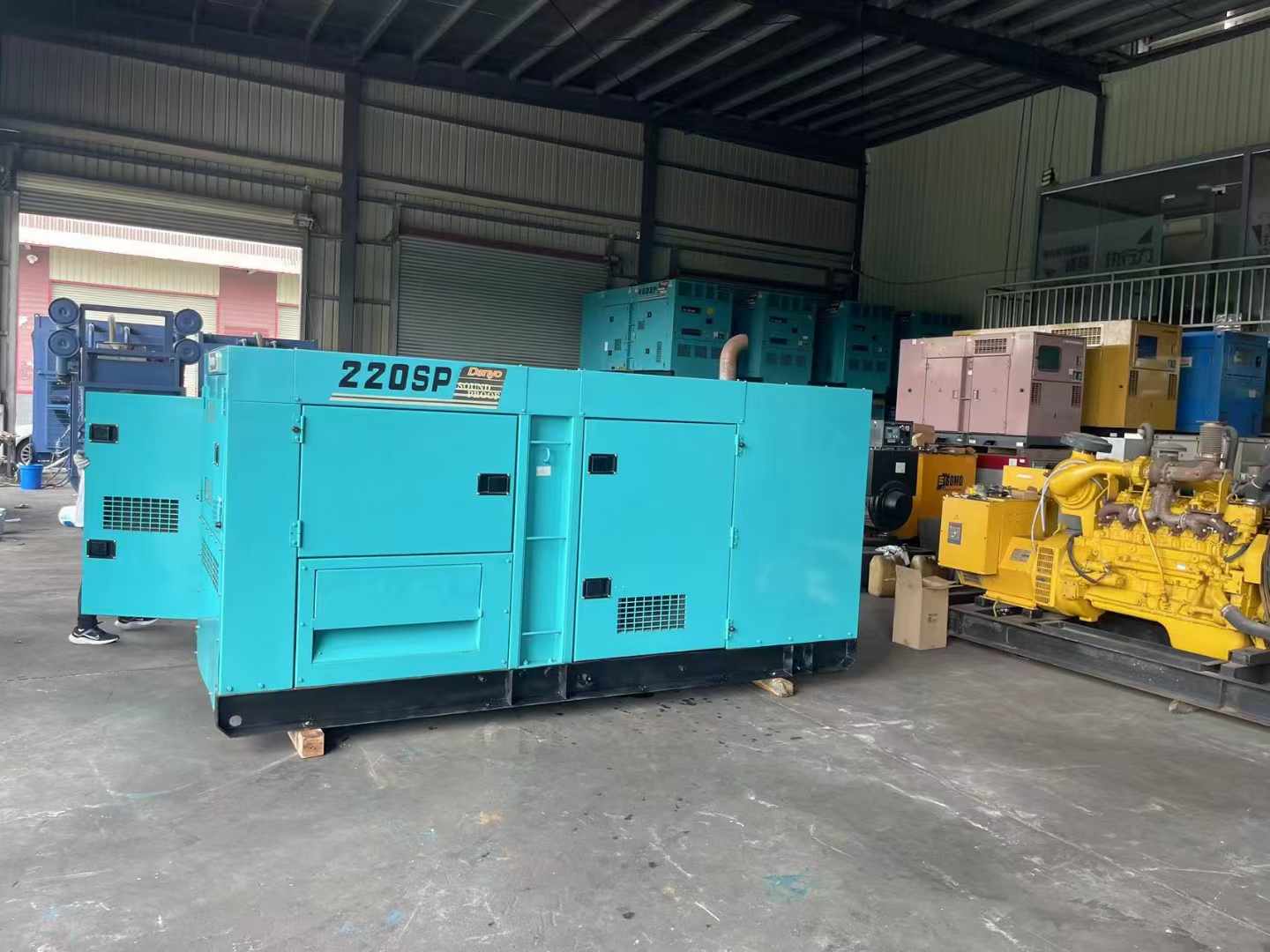 连江800kW 柴油发电机的输出电流波动范围是多少？